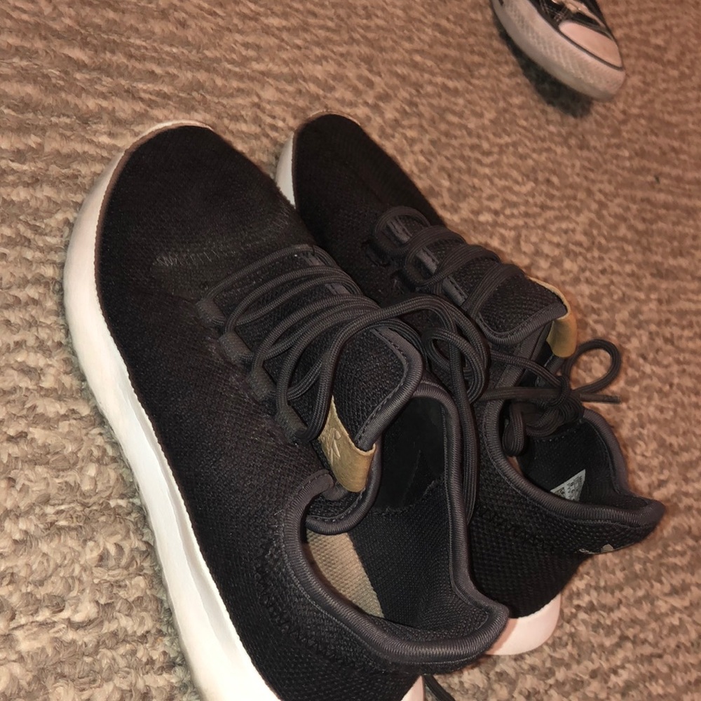 Women’s Adidas Sneakers